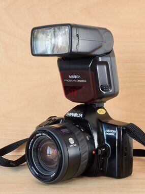 Minolta Maxxum 3000i 35mm SLR 35-105mm Lens 3500xi Flash Tested Working